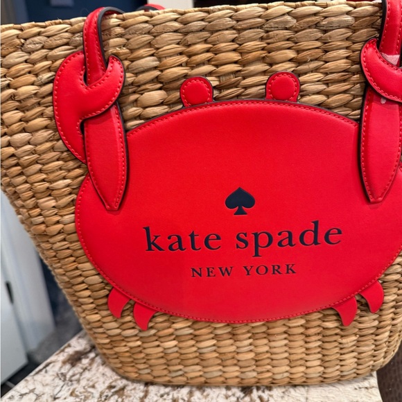 Kate Spade Natural Straw Tote with Red Crab Design - Picture 2 of 7